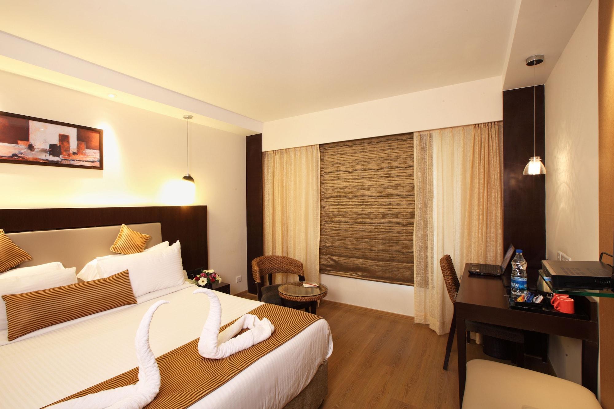 Octave Hotel & Spa - Sarjapur Road Bangalore Exteriör bild