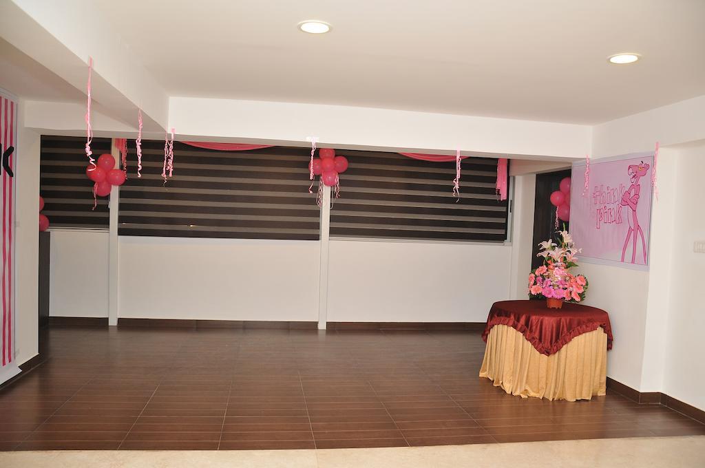 Octave Hotel & Spa - Sarjapur Road Bangalore Exteriör bild
